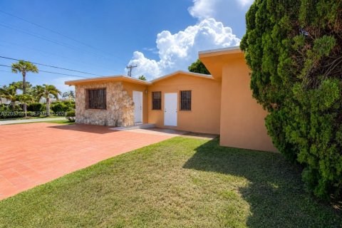 Villa ou maison à Miami, Floride 3 chambres, 191.94 m2 № 2168101