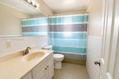 Villa ou maison à louer à Miami, Floride: 3 chambres, 191.94 m2 № 2168101 - photo 10