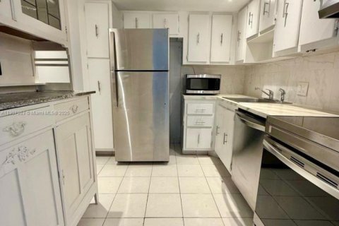 Condominio en venta en Aventura, Florida, 1 dormitorio, 96.43 m2 № 1964276 - foto 9