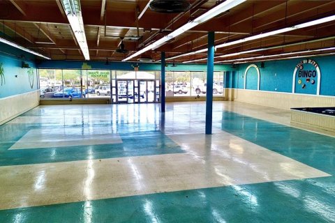 Propiedad comercial en alquiler en Avon Park, Florida № 1554497 - foto 2