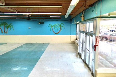 Propiedad comercial en alquiler en Avon Park, Florida № 1554497 - foto 4