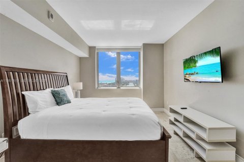 Купить кондоминиум в Халландейл-Бич, Флорида 3 спальни, 161.37м2, № 2009529 - фото 26