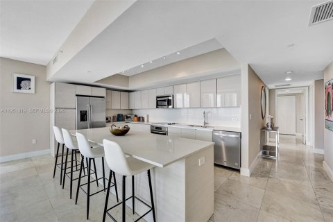 Купить кондоминиум в Халландейл-Бич, Флорида 3 спальни, 161.37м2, № 2009529 - фото 16