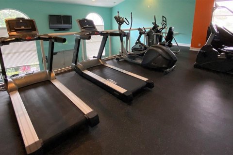 Condo in Coral Springs, Florida, 3 bedrooms № 1985804 - photo 5