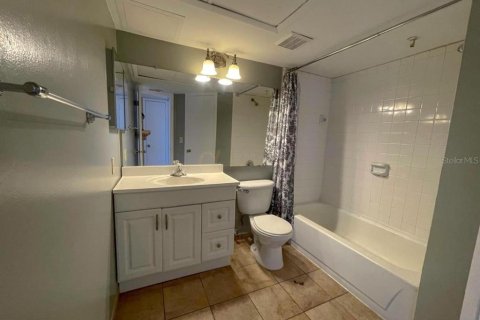 Condo in Altamonte Springs, Florida, 1 bedroom  № 2386097 - photo 23