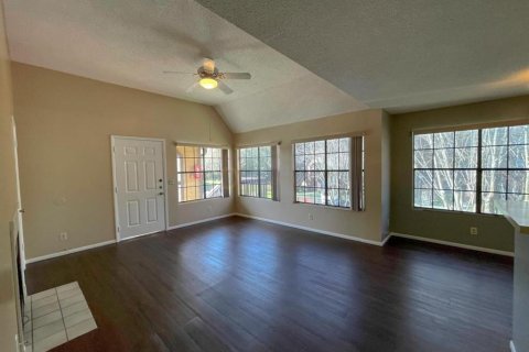 Condo in Altamonte Springs, Florida, 1 bedroom  № 2386097 - photo 17