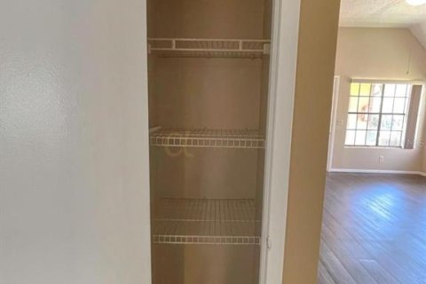Condo in Altamonte Springs, Florida, 1 bedroom  № 2386097 - photo 28