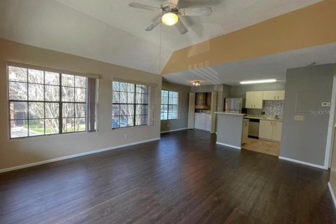 Condo in Altamonte Springs, Florida, 1 bedroom  № 2386097 - photo 8