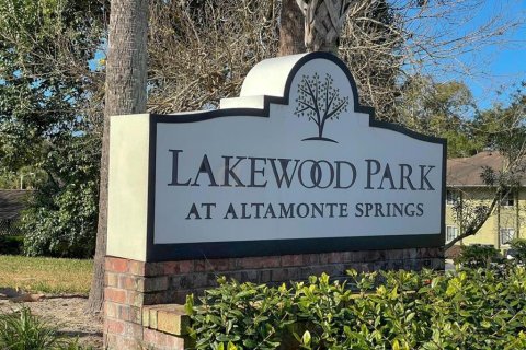 Condo in Altamonte Springs, Florida, 1 bedroom  № 2386097 - photo 3