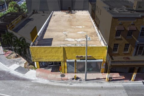 Commercial property in Miami, Florida № 1459109 - photo 3