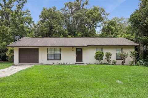 House in Orange City, Florida 3 bedrooms, 105.35 sq.m. № 2157634