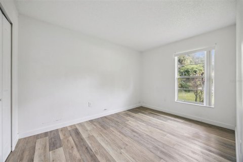 House in Orange City, Florida 3 bedrooms, 105.35 sq.m. № 2157634 - photo 23