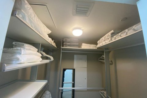 Copropriété à louer à Miami, Floride: 2 chambres, 103.4 m2 № 2274501 - photo 9