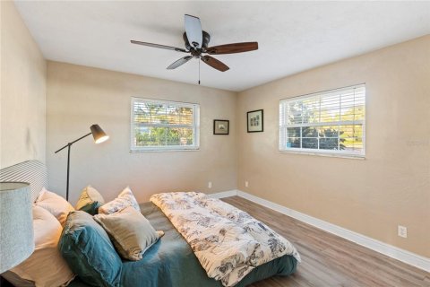 Villa ou maison à vendre à Saint Petersburg, Floride: 3 chambres, 112.23 m2 № 2101623 - photo 4