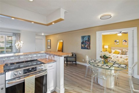 Villa ou maison à vendre à Saint Petersburg, Floride: 3 chambres, 112.23 m2 № 2101623 - photo 23