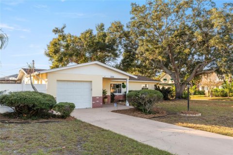 Villa ou maison à Saint Petersburg, Floride 3 chambres, 112.23 m2 № 2101623