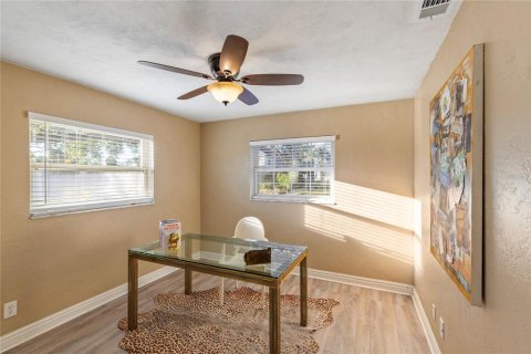 Villa ou maison à vendre à Saint Petersburg, Floride: 3 chambres, 112.23 m2 № 2101623 - photo 10