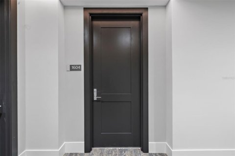 Condominio en alquiler en Saint Petersburg, Florida, 2 dormitorios, 189.15 m2 № 1655777 - foto 7