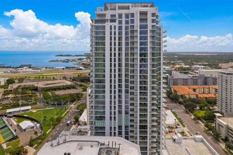 Condominio en alquiler en Saint Petersburg, Florida, 2 dormitorios, 189.15 m2 № 1655777 - foto 2