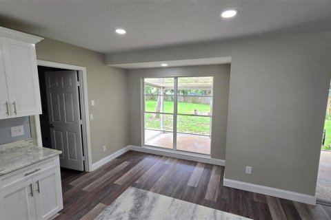 Casa en venta en Tampa, Florida, 4 dormitorios, 178.84 m2 № 1858323 - foto 19