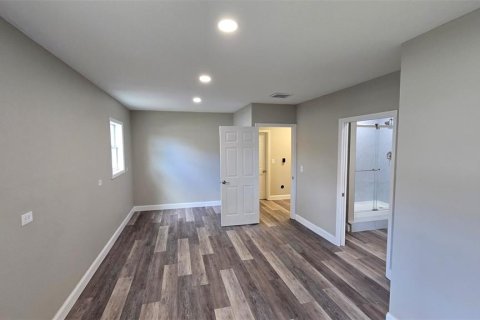 Casa en venta en Tampa, Florida, 4 dormitorios, 178.84 m2 № 1858323 - foto 23