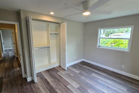 Casa en venta en Tampa, Florida, 4 dormitorios, 178.84 m2 № 1858323 - foto 30