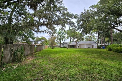 Casa en venta en Tampa, Florida, 4 dormitorios, 178.84 m2 № 1858323 - foto 10
