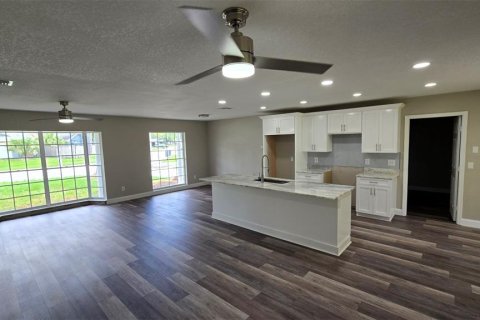 Villa ou maison à vendre à Tampa, Floride: 4 chambres, 178.84 m2 № 1858323 - photo 18