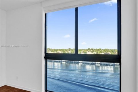 Copropriété à vendre à Hollywood, Floride: 2 chambres, 119.57 m2 № 2037247 - photo 15
