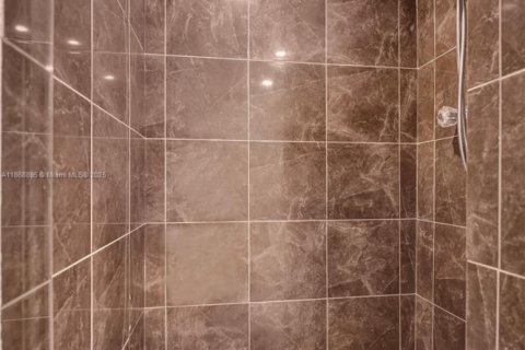 Copropriété à vendre à Hollywood, Floride: 2 chambres, 119.57 m2 № 2037247 - photo 20