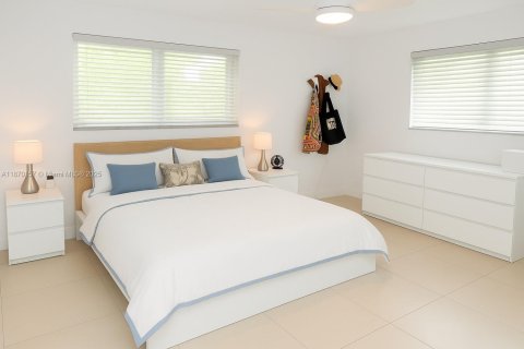 Casa en alquiler en Pinecrest, Florida, 4 dormitorios, 263.29 m2 № 1950929 - foto 14