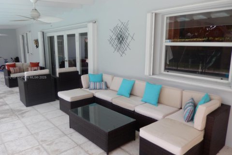 Casa en alquiler en Pinecrest, Florida, 4 dormitorios, 263.29 m2 № 1950929 - foto 21