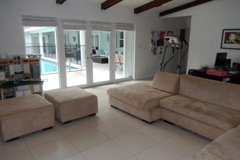 Casa en alquiler en Pinecrest, Florida, 4 dormitorios, 263.29 m2 № 1950929 - foto 8