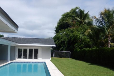 Casa en alquiler en Pinecrest, Florida, 4 dormitorios, 263.29 m2 № 1950929 - foto 27