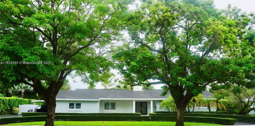 Casa en Pinecrest, Florida 4 dormitorios, 263.29 m2 № 1950929