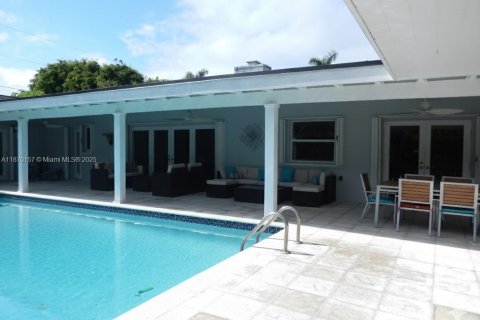 Casa en alquiler en Pinecrest, Florida, 4 dormitorios, 263.29 m2 № 1950929 - foto 23