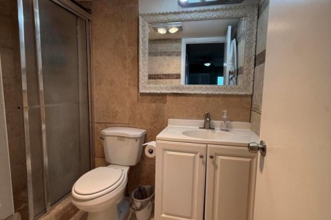 Купить кондоминиум в Уэст-Палм-Бич, Флорида 5 комнат, 82.5м2, № 2177159 - фото 26