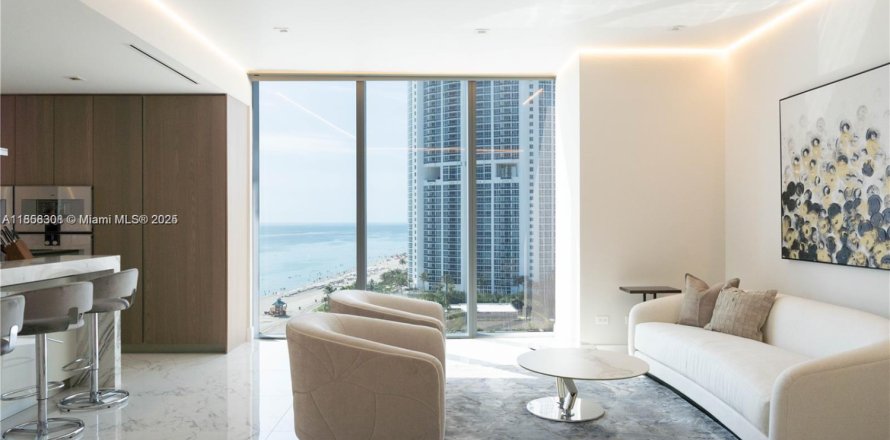 Condo in Sunny Isles Beach, Florida, 4 bedrooms № 1887328