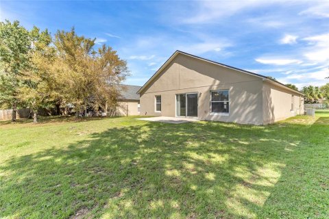 House in Tavares, Florida 4 bedrooms, 164.62 sq.m. № 2419895 - photo 4
