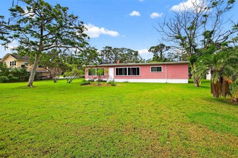 House in Tarpon Springs, Florida 3 bedrooms, 180.97 sq.m. № 1824666 - photo 7