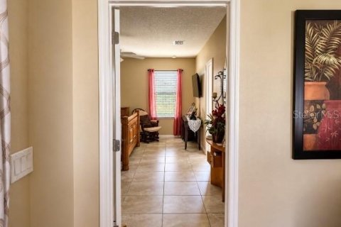 Villa ou maison à vendre à Kissimmee, Floride: 4 chambres, 222.22 m2 № 2413910 - photo 13