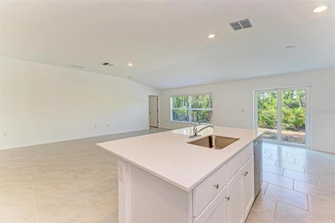 Casa en alquiler en Port Charlotte, Florida, 4 dormitorios, 180.32 m2 № 1908300 - foto 12