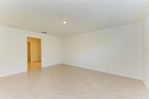 Casa en alquiler en Port Charlotte, Florida, 4 dormitorios, 180.32 m2 № 1908300 - foto 14