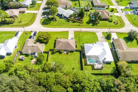Villa ou maison à vendre à Port St. Lucie, Floride: 3 chambres, 116.96 m2 № 2416219 - photo 29