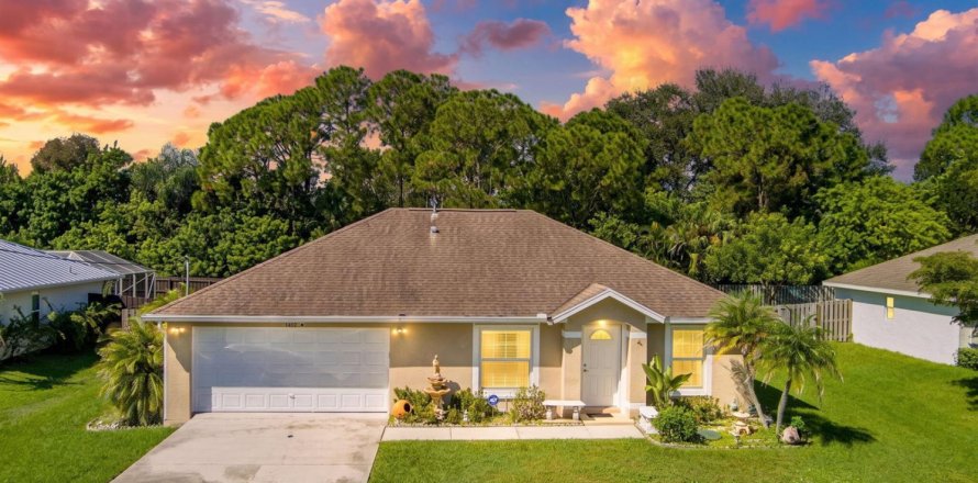 Villa ou maison à Port St. Lucie, Floride 3 chambres, 116.96 m2 № 2416219