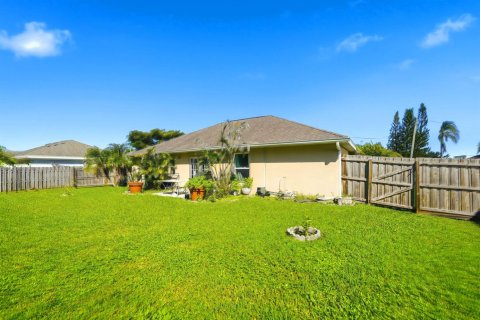 Villa ou maison à vendre à Port St. Lucie, Floride: 3 chambres, 116.96 m2 № 2416219 - photo 24