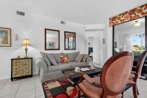Copropriété à vendre à Boynton Beach, Floride: 2 chambres, 97.92 m2 № 2056969 - photo 17