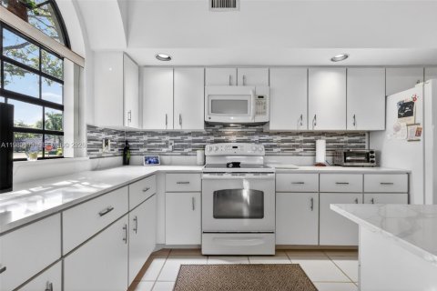 Copropriété à vendre à Boynton Beach, Floride: 2 chambres, 97.92 m2 № 2056969 - photo 11