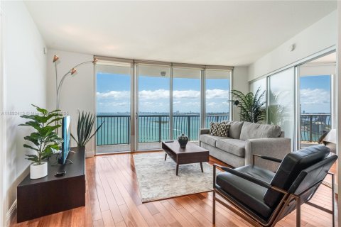 Снять в аренду кондоминиум в Майами, Флорида 2 спальни, 97.36м2, № 1950336 - фото 6