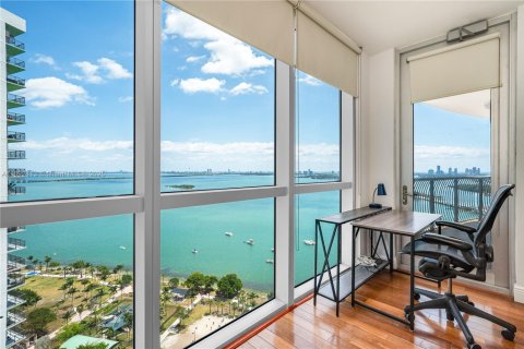 Снять в аренду кондоминиум в Майами, Флорида 2 спальни, 97.36м2, № 1950336 - фото 16